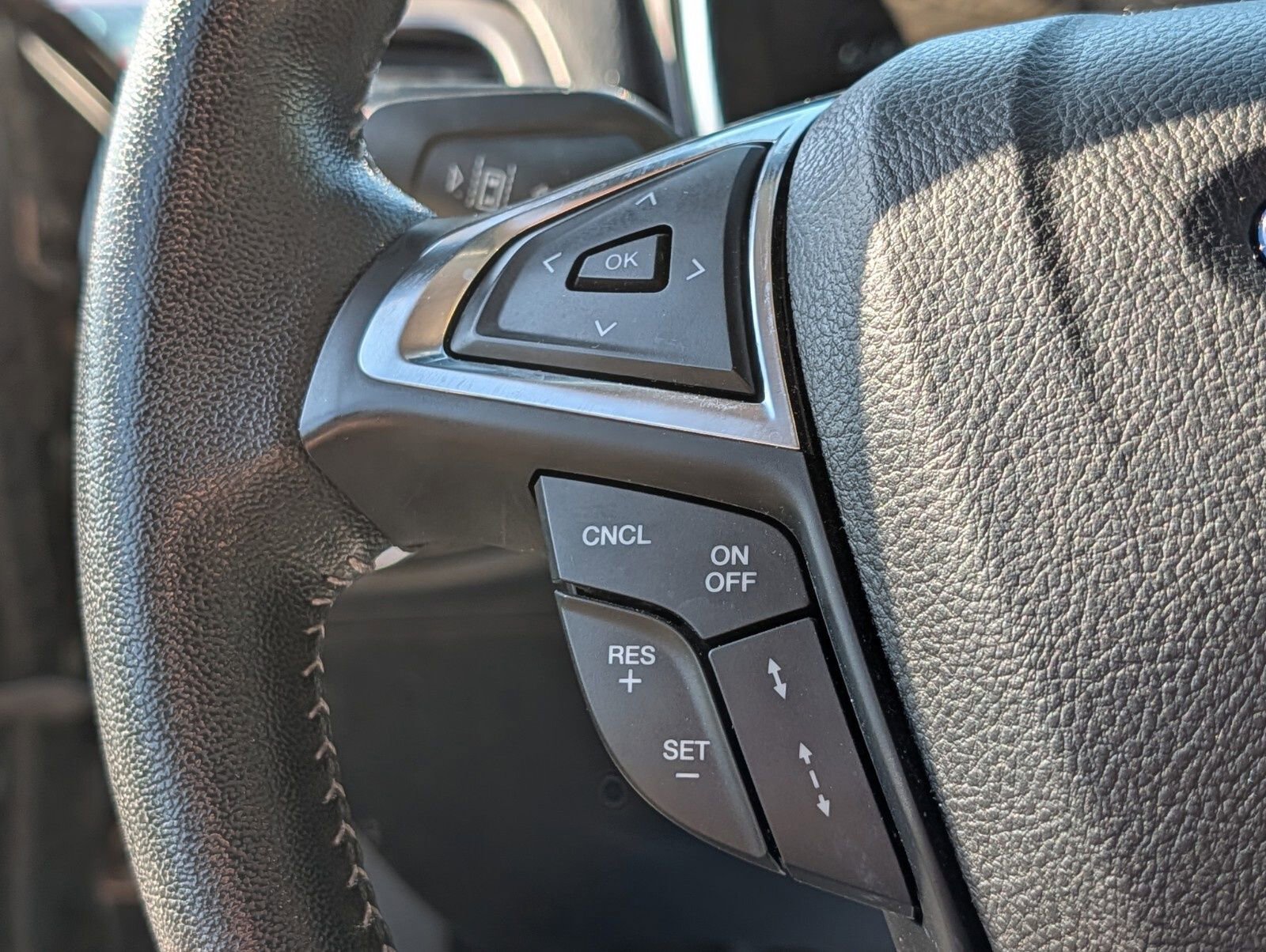 Used 2020 Ford Fusion SE w/ Equipment Group 151A image 29