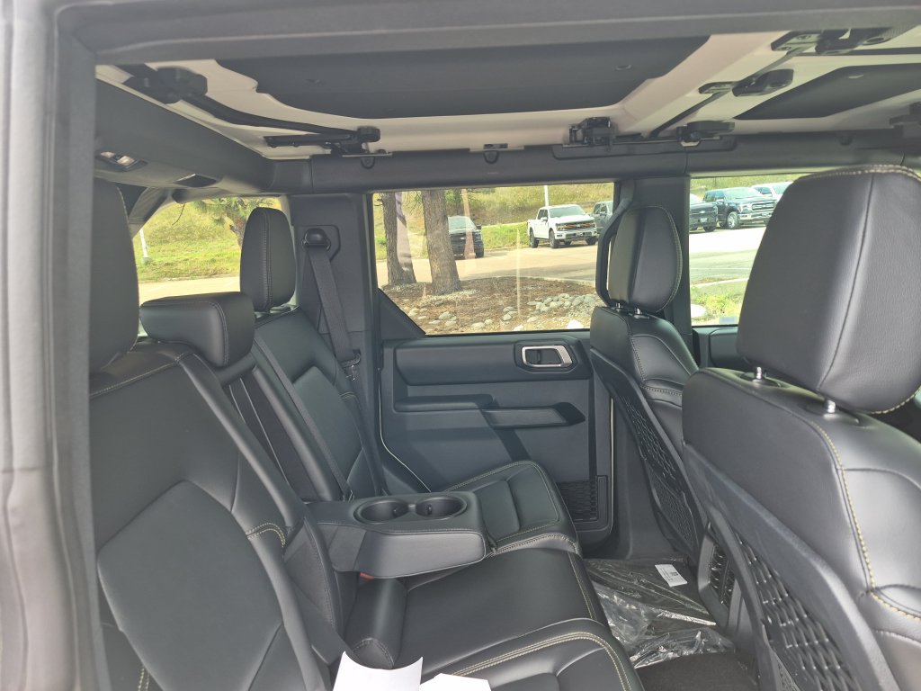 New 2026 Ford Bronco Badlands w/ Sasquatch Package AWD/4WD image 23