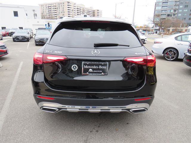 Used 2024 Mercedes-Benz GLC 300 4MATIC image 3