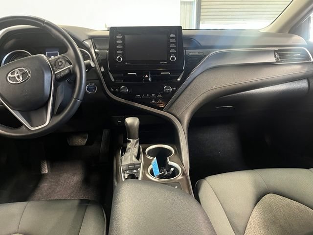 Used 2022 Toyota Camry LE w/ Cold Weather Package FWD image 20