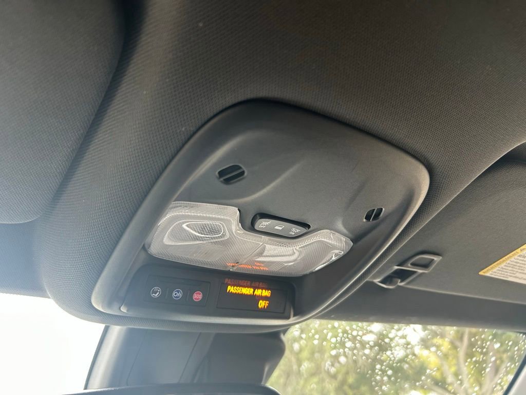 Used 2021 Chevrolet TrailBlazer RS w/ Technology Package image 53