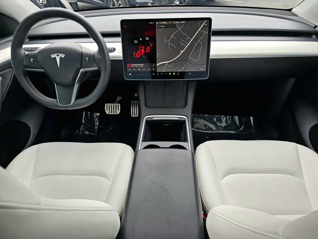 Used 2023 Tesla Model Y Performance image 25