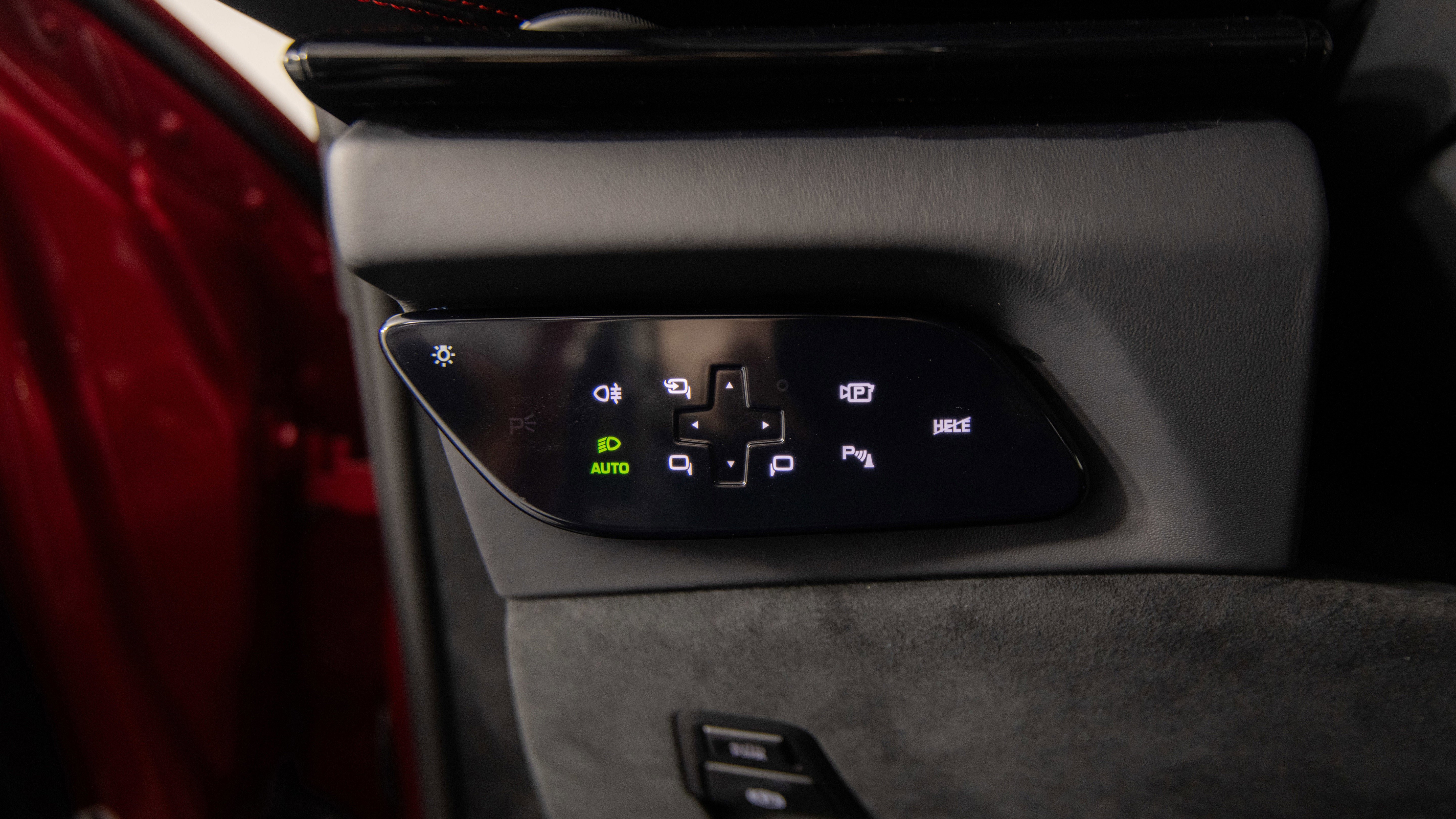 Certified 2025 Ferrari Purosangue AWD/4WD image 24