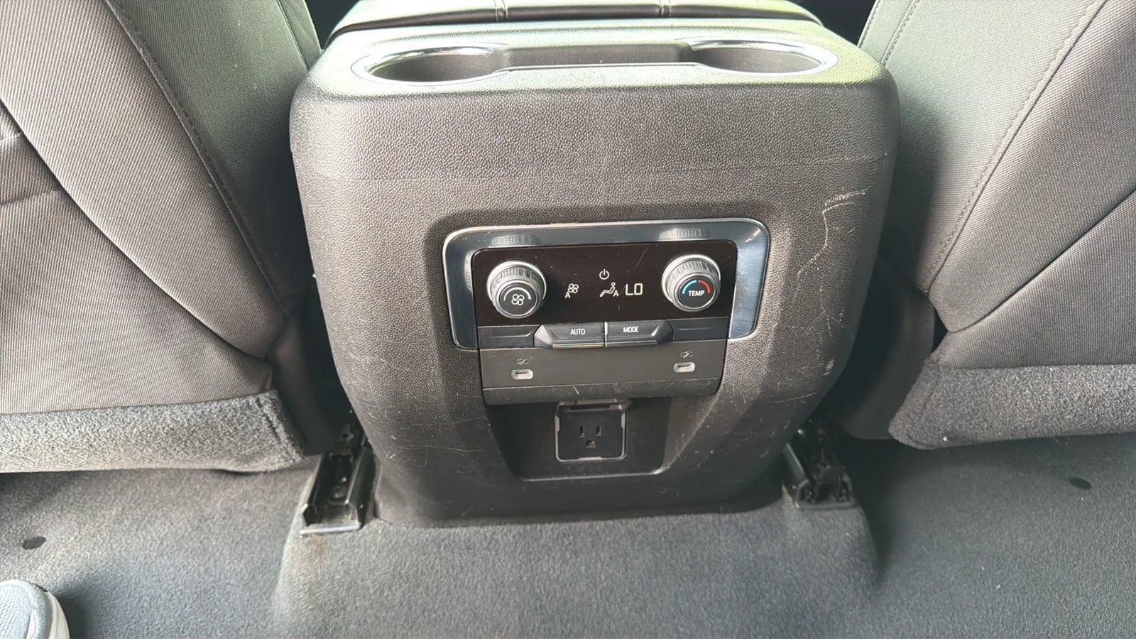 Used 2021 Chevrolet Tahoe LS RWD image 19