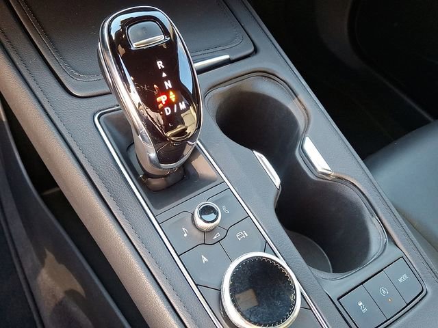 Used 2024 Cadillac XT4 Premium Luxury image 11