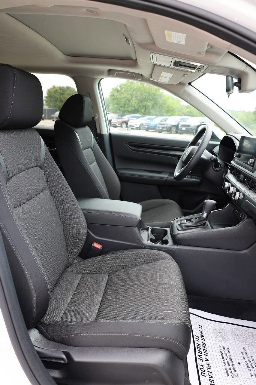 Used 2024 Honda CR-V EX image 15