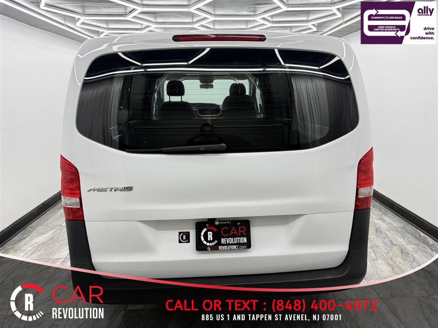 Used 2022 Mercedes-Benz Metris image 5