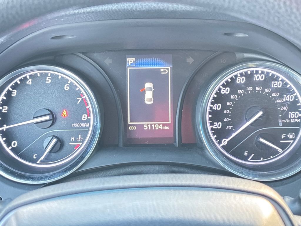 Used 2018 Toyota Camry LE image 21