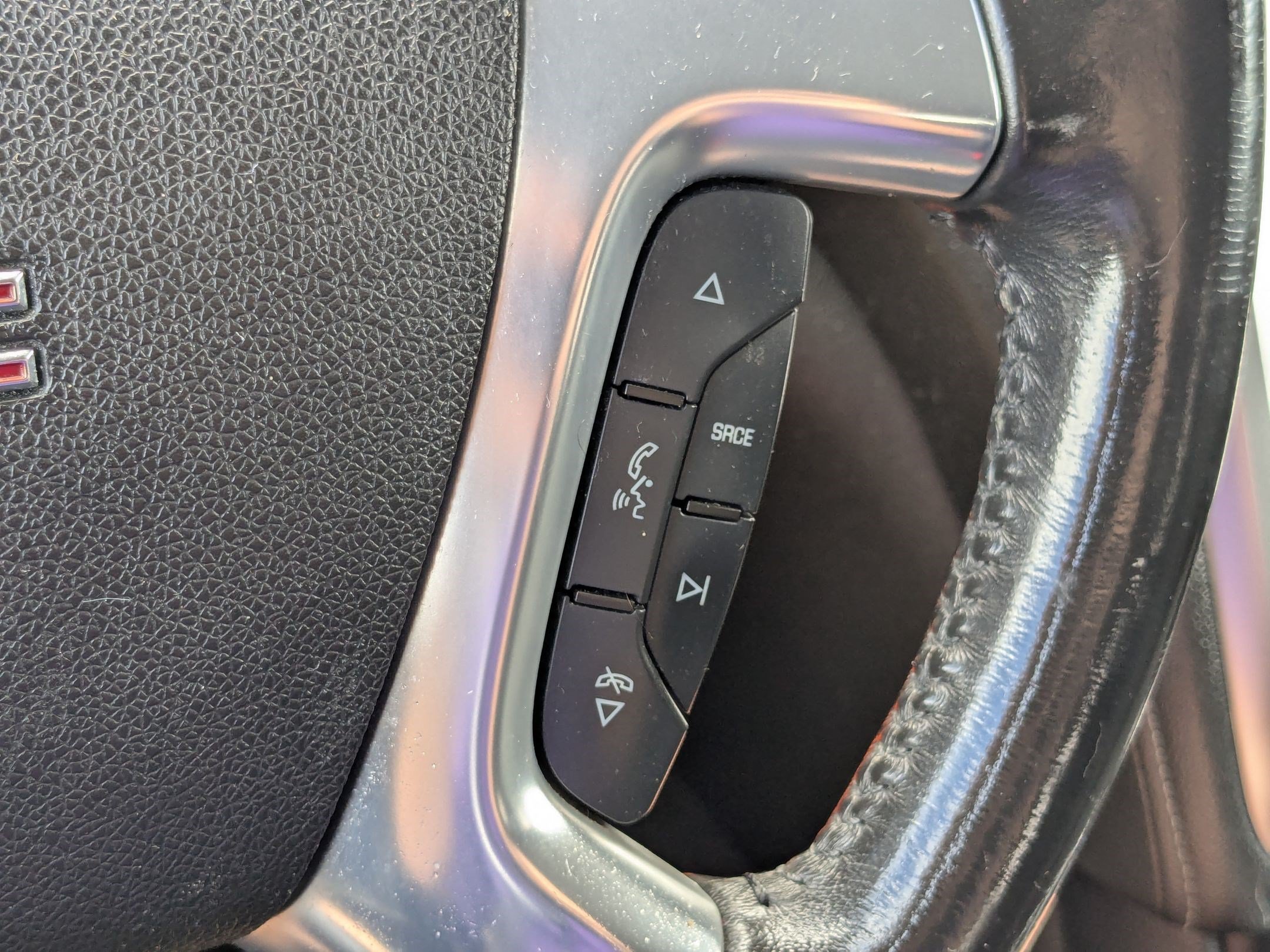 Used 2016 GMC Acadia SLE AWD/4WD image 18
