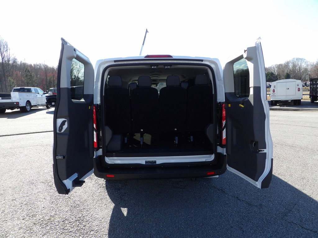 Used 2023 Ford Transit 350 XLT RWD image 49