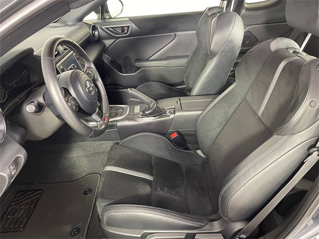 Used 2024 Toyota GR86 Premium image 2