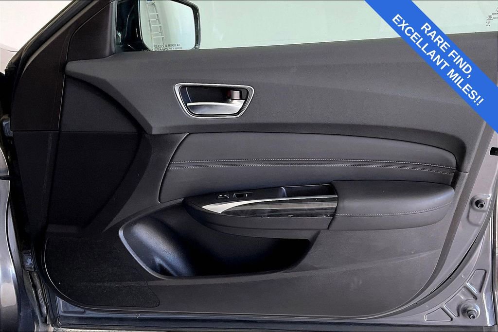 Used 2020 Acura TLX image 25