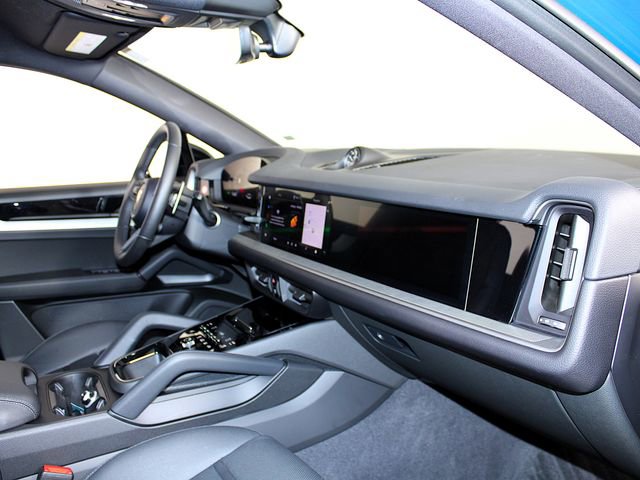 New 2026 Porsche Cayenne S AWD/4WD image 24