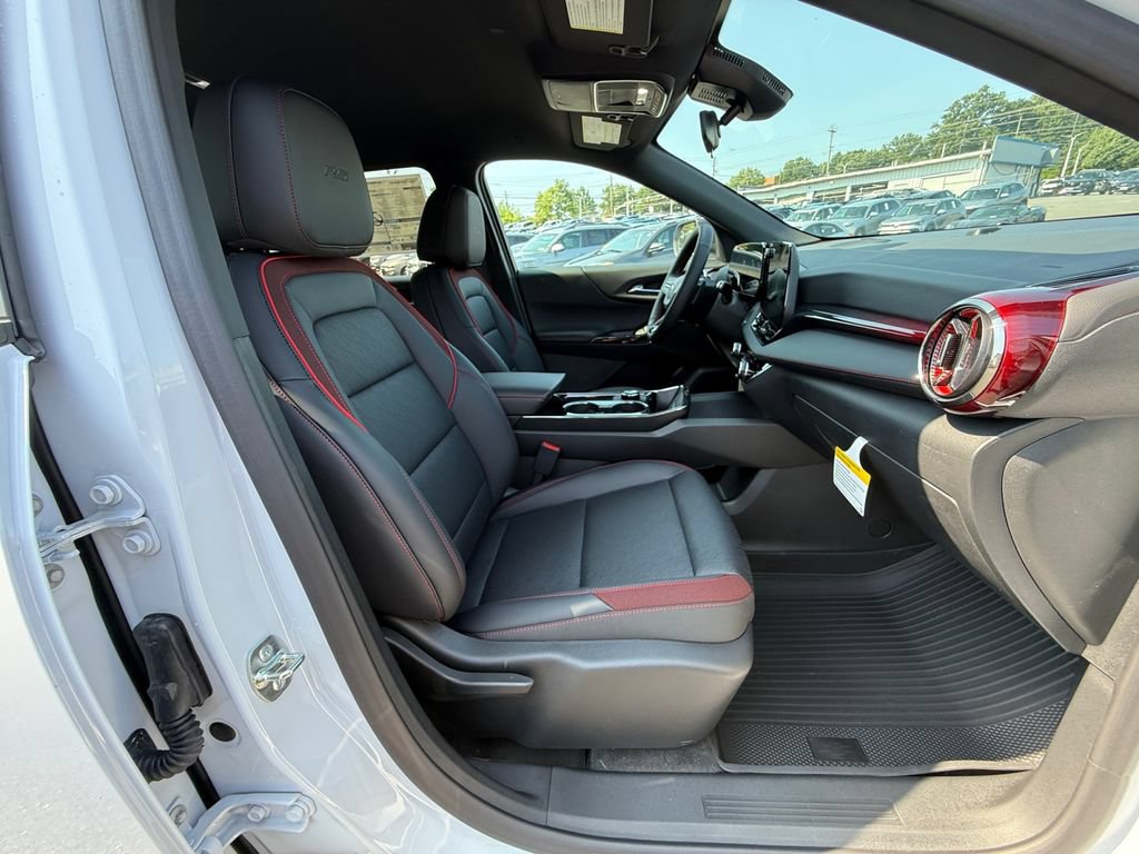 New 2027 Chevrolet Equinox RS FWD image 25