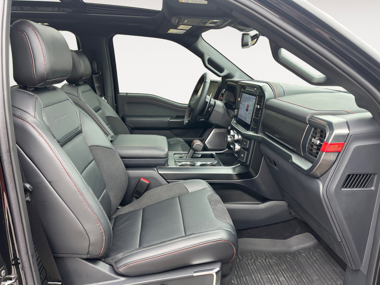 Used 2025 Ford F150 Raptor image 15