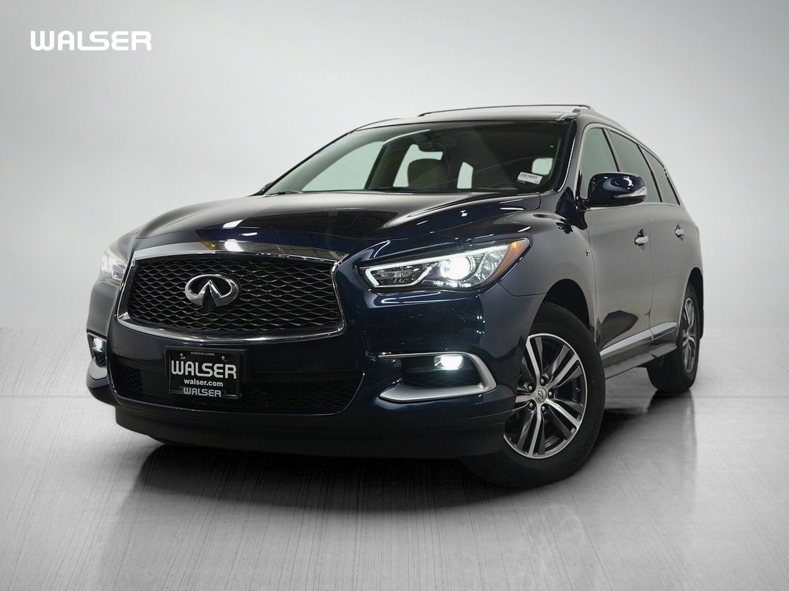 Used 2016 INFINITI QX60 AWD w/ Premium Package