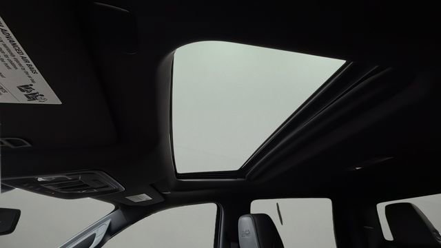 Used 2021 Chevrolet Silverado 1500 High Country image 19