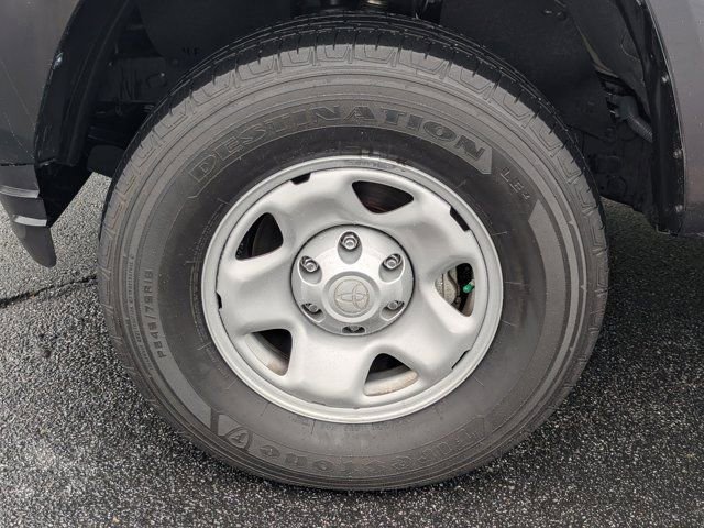 Used 2022 Toyota Tacoma SR AWD/4WD image 11
