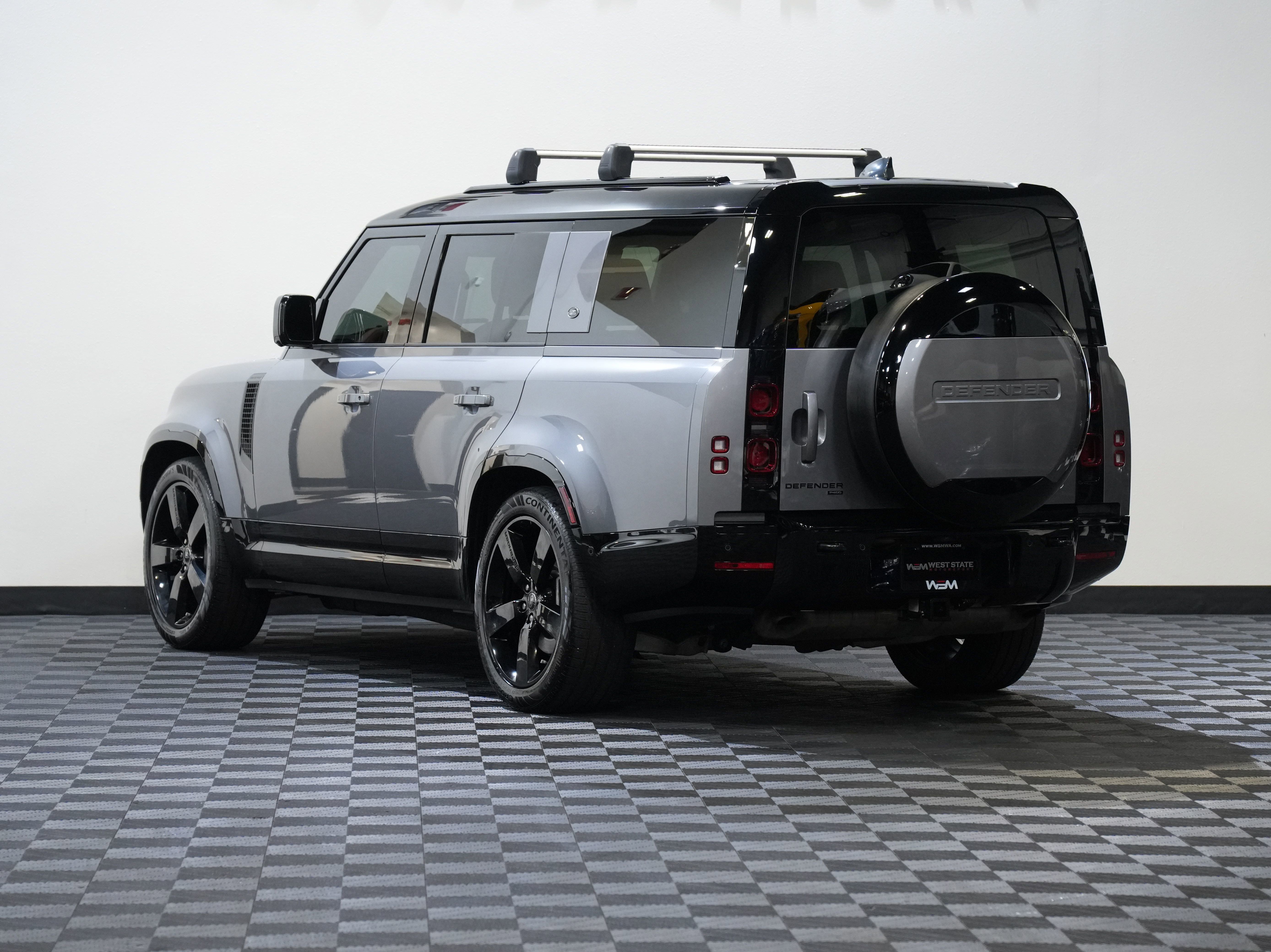 Used 2023 Land Rover Defender 130 X-Dynamic SE AWD/4WD image 8