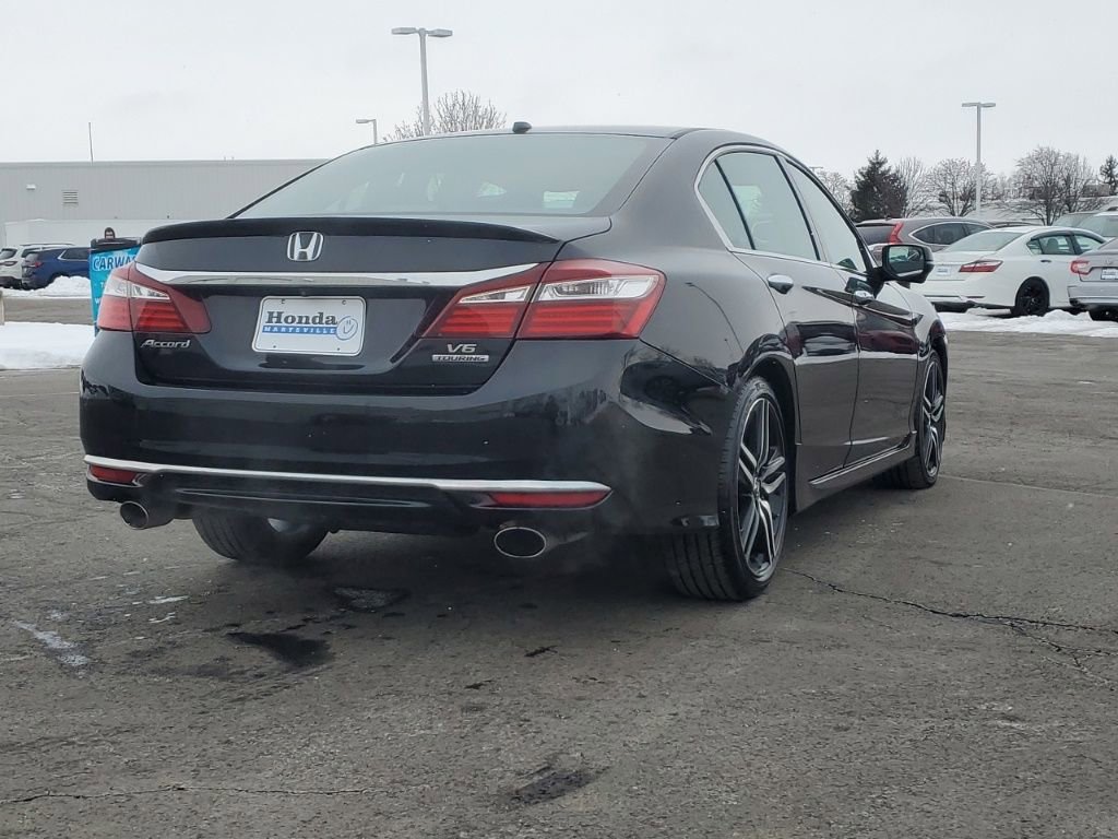 Used 2016 Honda Accord Touring image 6