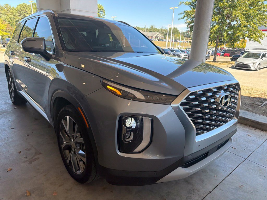 Used 2020 Hyundai Palisade SEL w/ Premium Package FWD image 4