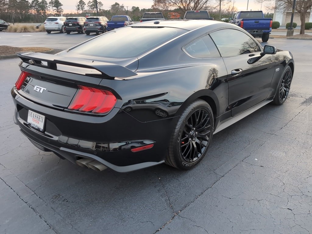 Used 2018 Ford Mustang GT Premium w/ GT Performance Package image 4
