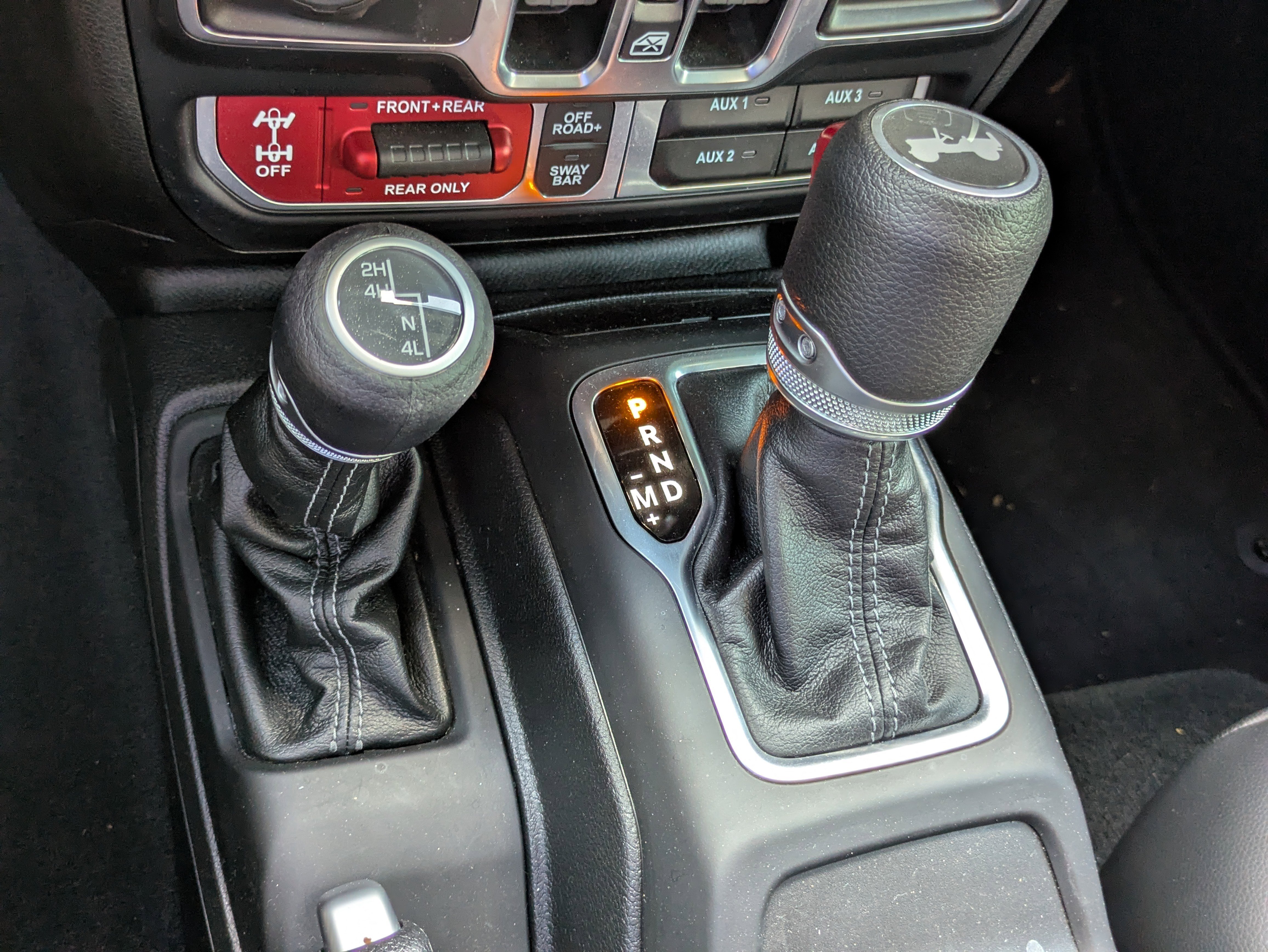 Used 2025 Jeep Wrangler Unlimited Rubicon image 16