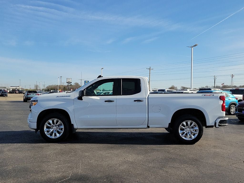 Used 2023 Chevrolet Silverado 1500 Custom AWD/4WD image 3