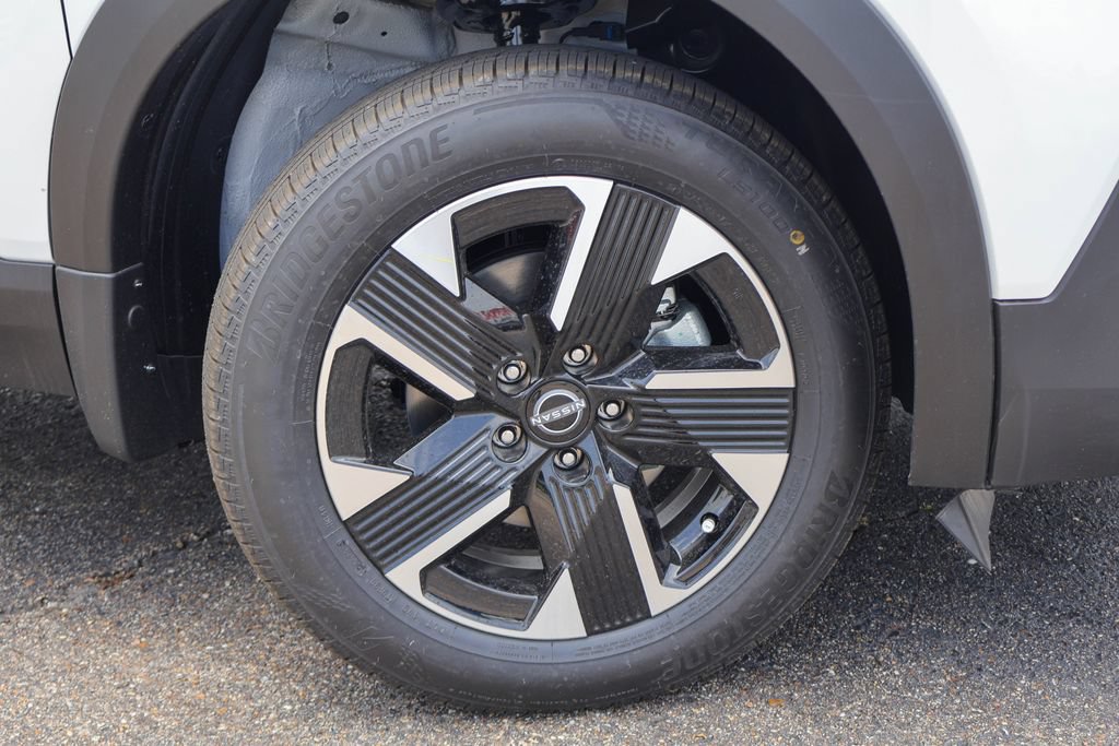 New 2026 Nissan Kicks SV w/ Cold Weather Package AWD/4WD image 15