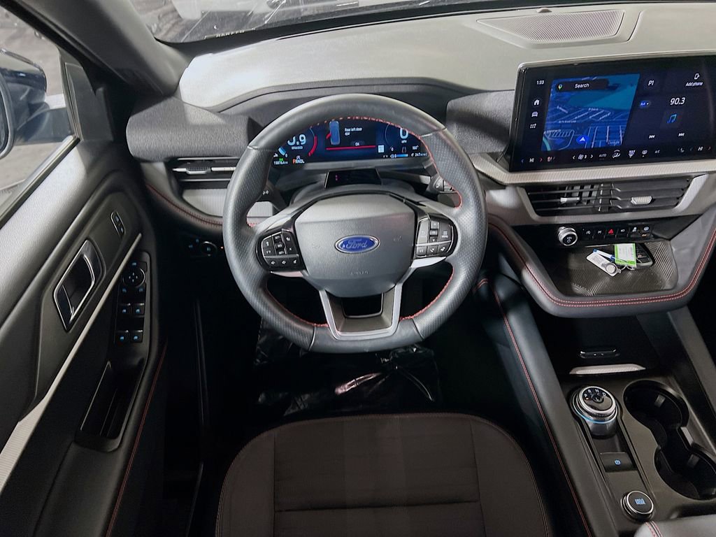 Used 2025 Ford Explorer ST-Line w/ ST-Line Street Pack image 19
