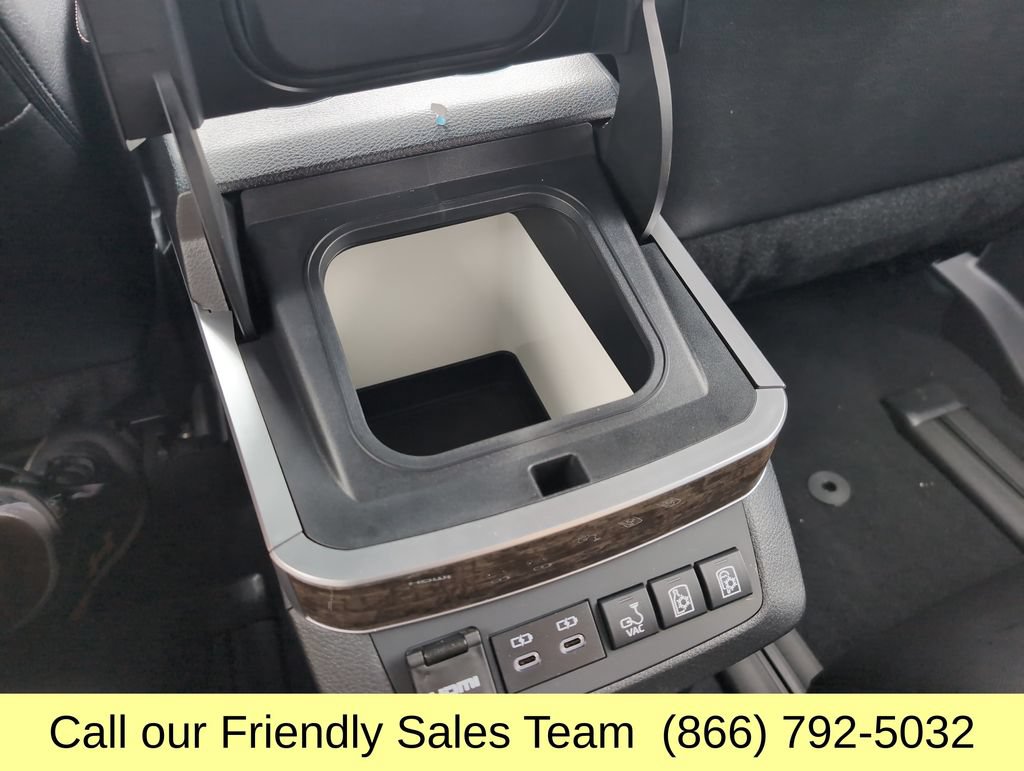 New 2026 Toyota Sienna Platinum AWD/4WD image 27