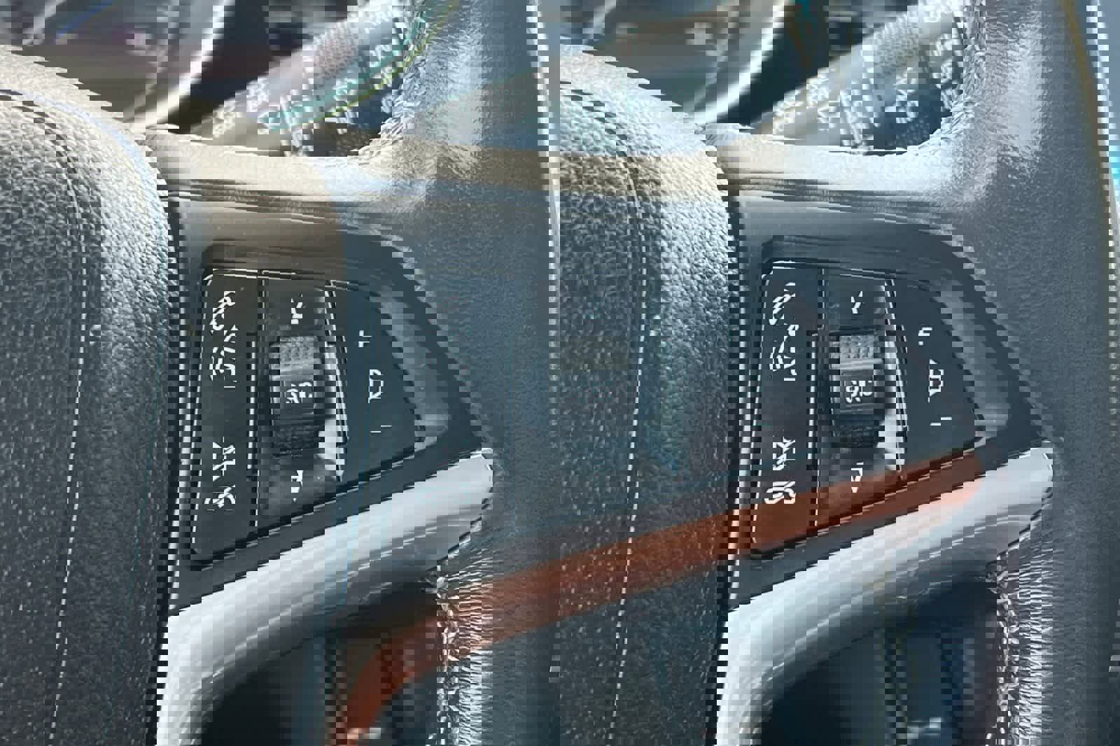 Used 2019 Buick Encore Preferred image 29