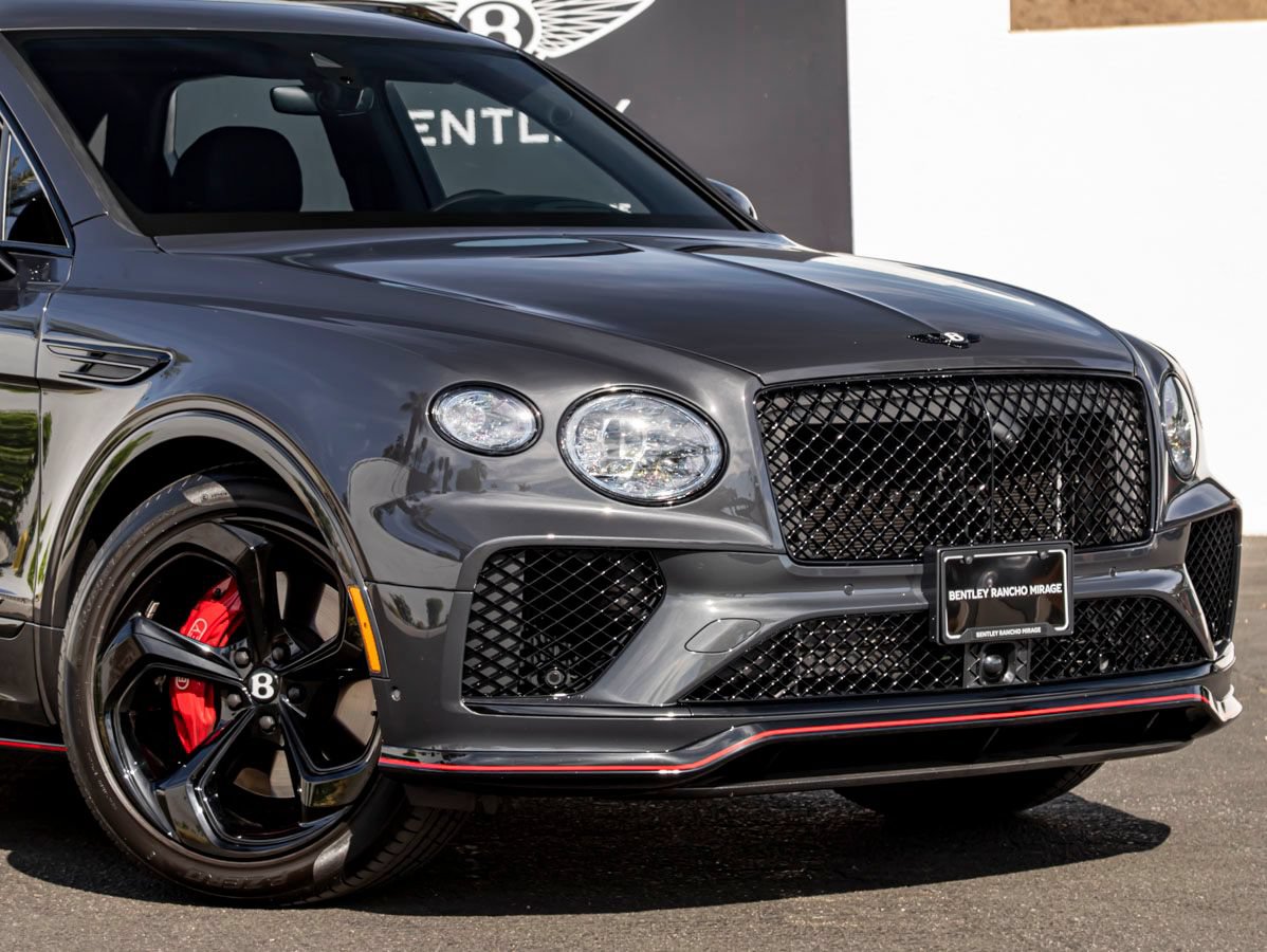 Certified 2025 Bentley Bentayga AWD/4WD image 10