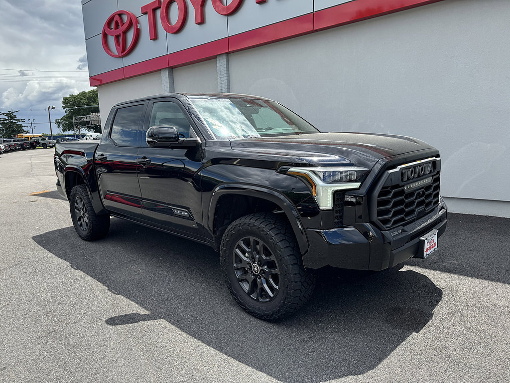 Used 2024 Toyota Tundra Platinum AWD/4WD image 4