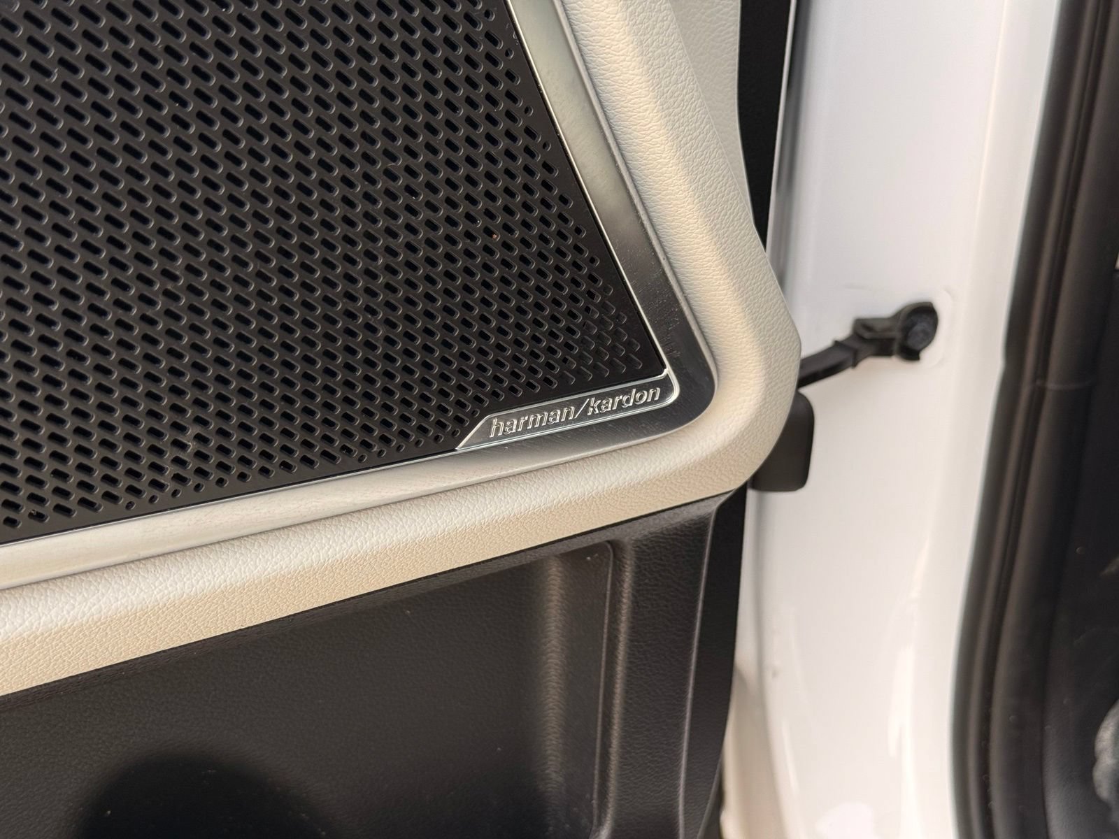 Used 2021 Kia Telluride SX w/ SX Prestige Package AWD/4WD image 14