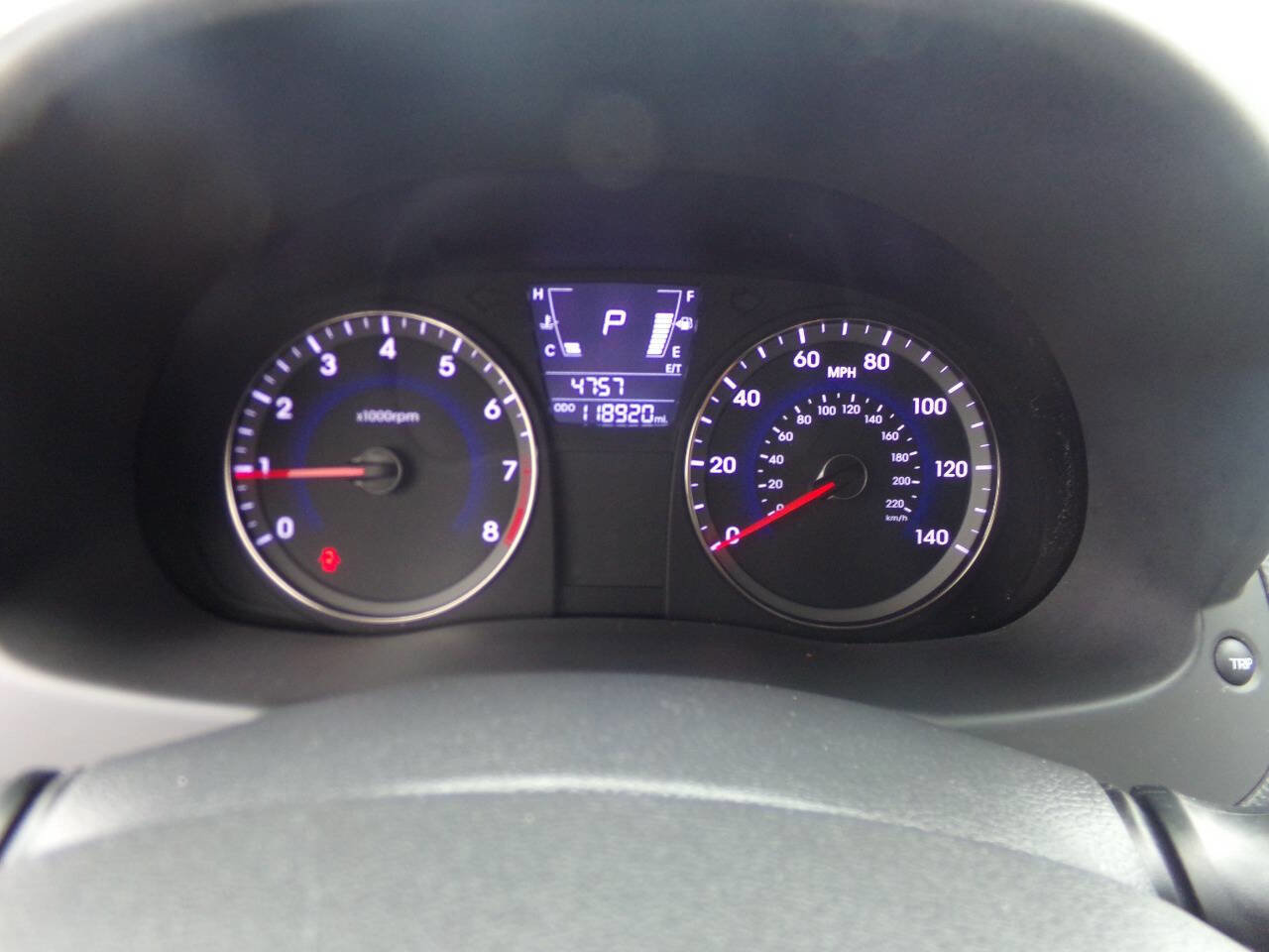 Used 2012 Hyundai Accent GLS image 16