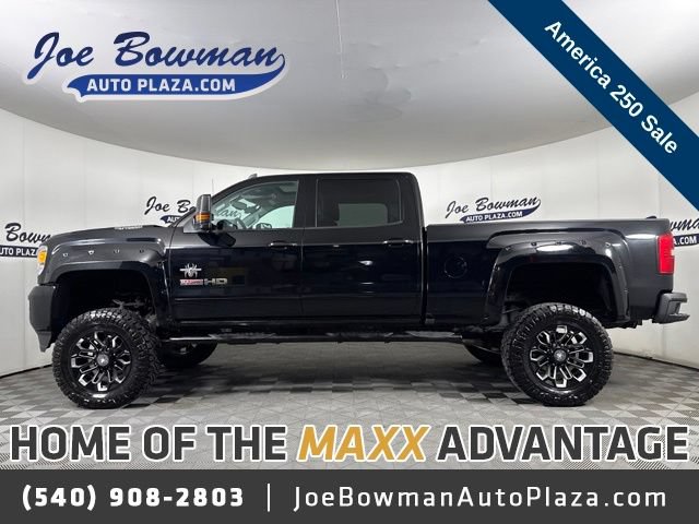 Used 2018 GMC Sierra 2500 SLT w/ Duramax Plus Package AWD/4WD image 1