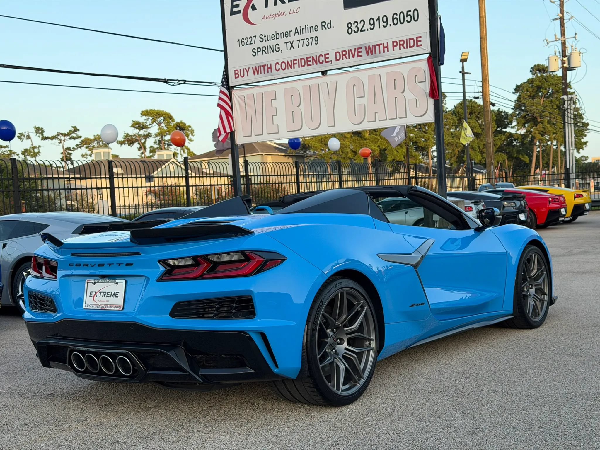 Used 2023 Chevrolet Corvette Z06 w/ Chrome Exterior Badge Package RWD image 10