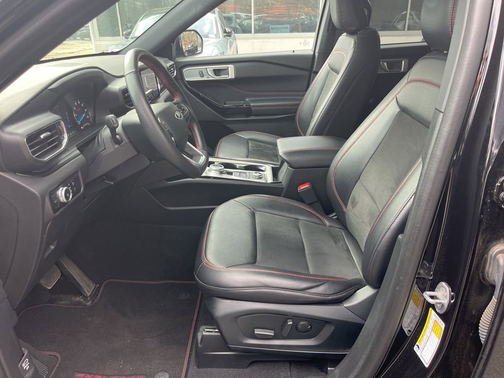 Used 2023 Ford Explorer ST-Line image 9