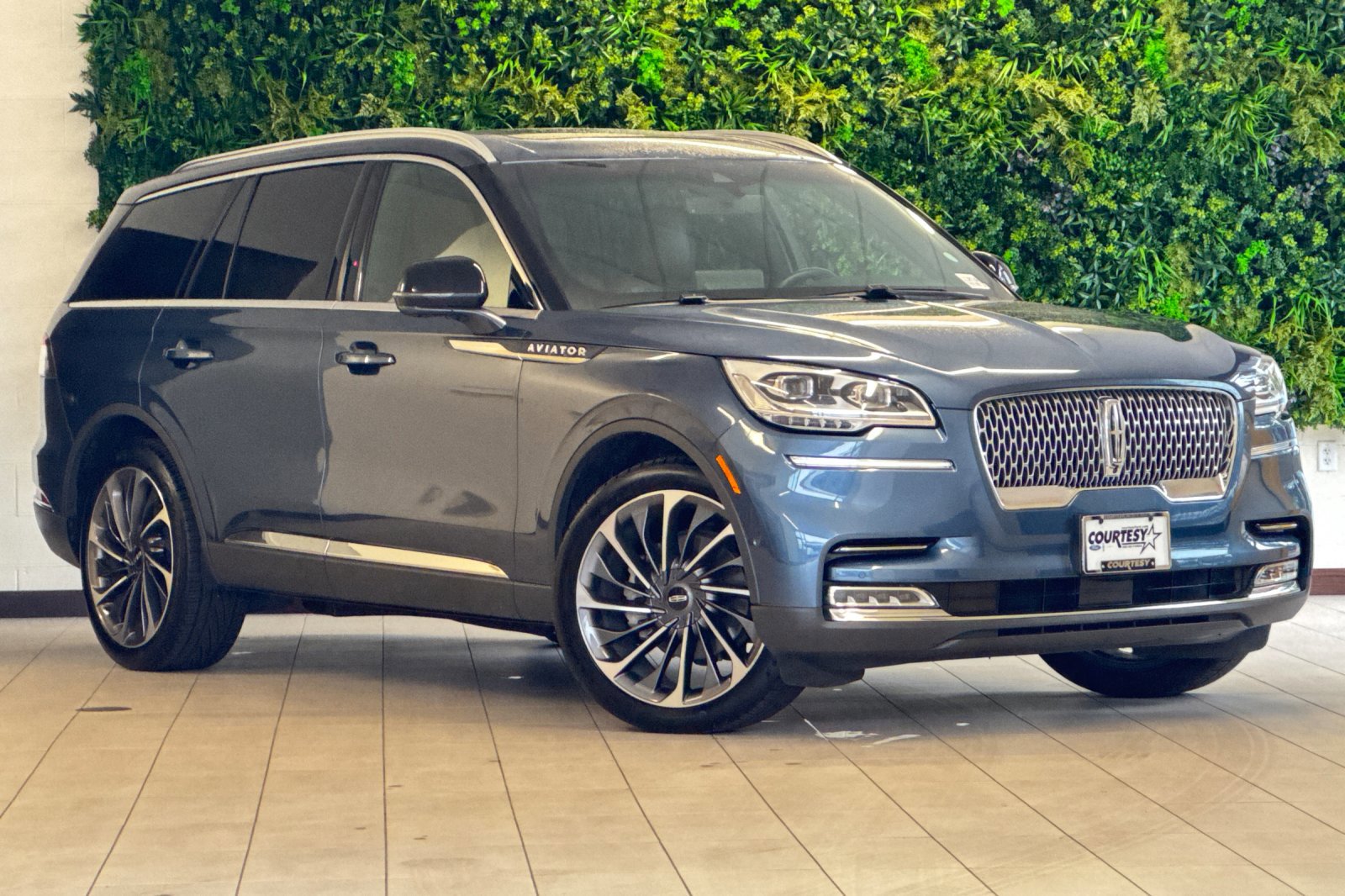 Used 2020 Lincoln Aviator Reserve w/ Equipment Group 202A