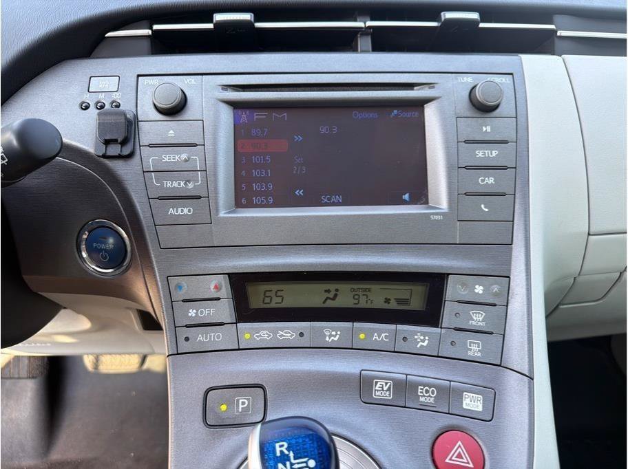 Used 2013 Toyota Prius Two FWD image 15