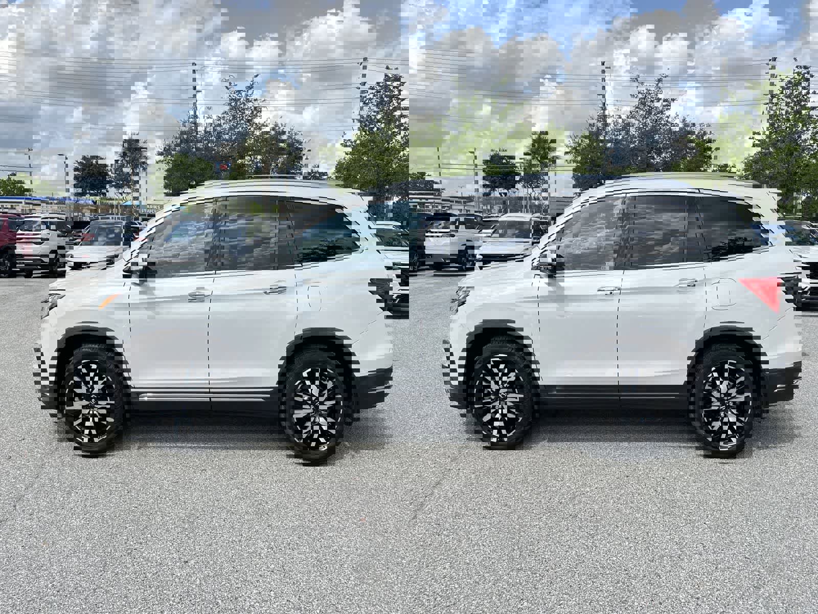 Used 2022 Honda Pilot Touring image 3