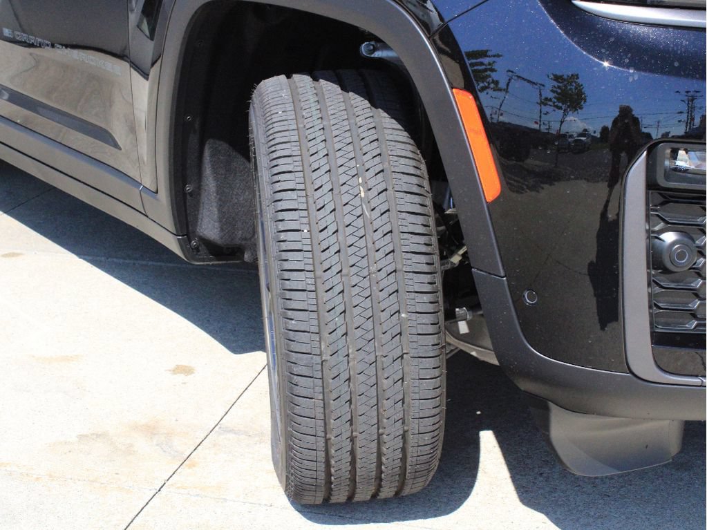 New 2026 Jeep Grand Cherokee L Limited AWD/4WD image 39