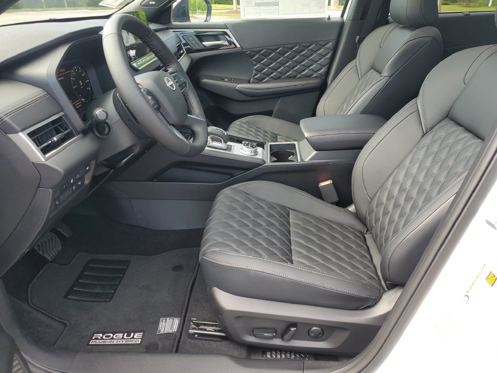 New 2026 Nissan Rogue Platinum AWD/4WD image 18