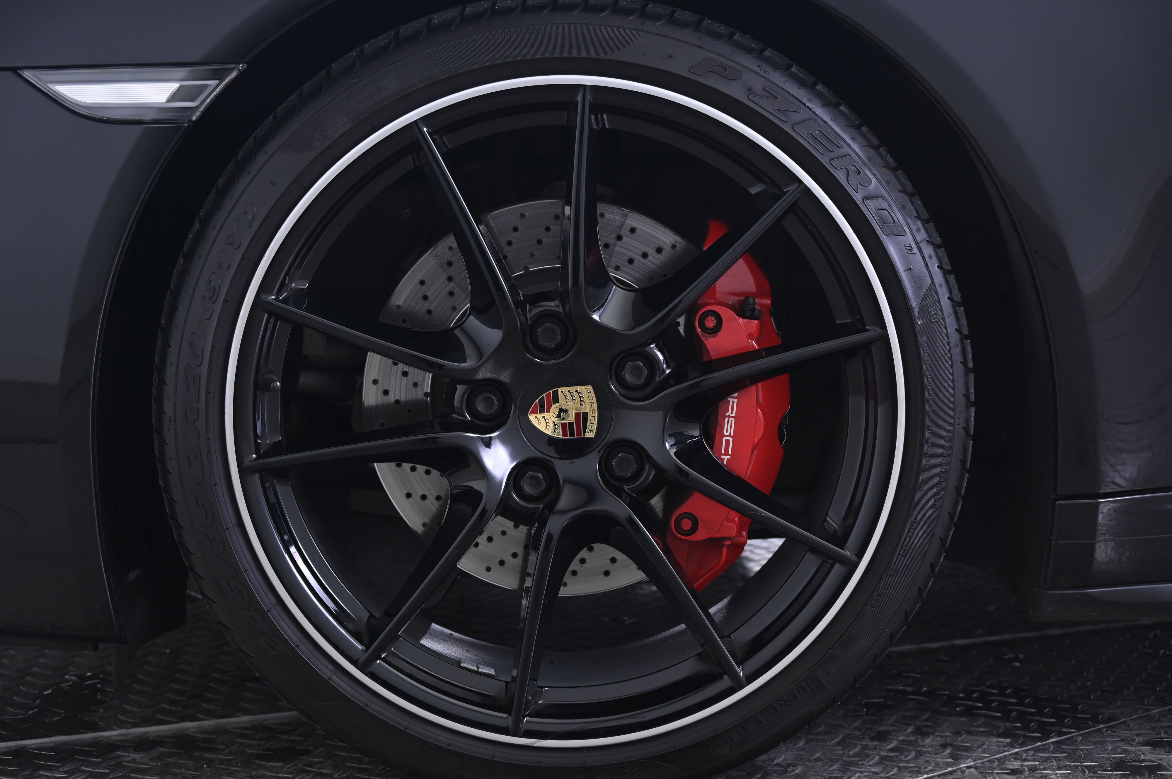 Used 2015 Porsche 911 Targa 4S image 15