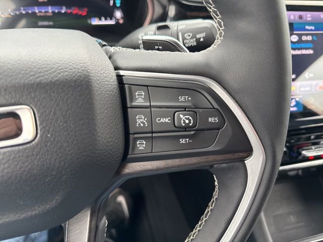 Used 2023 Jeep Grand Cherokee 30th Anniversary image 40