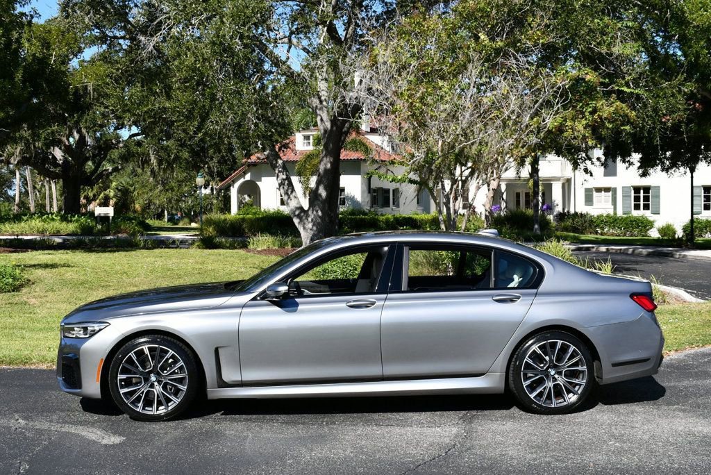 Used 2020 BMW 740i w/ Luxury Rear Seating Package image 24