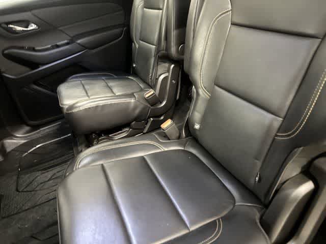 Used 2019 Chevrolet Traverse LT w/ LT Premium Package FWD image 11