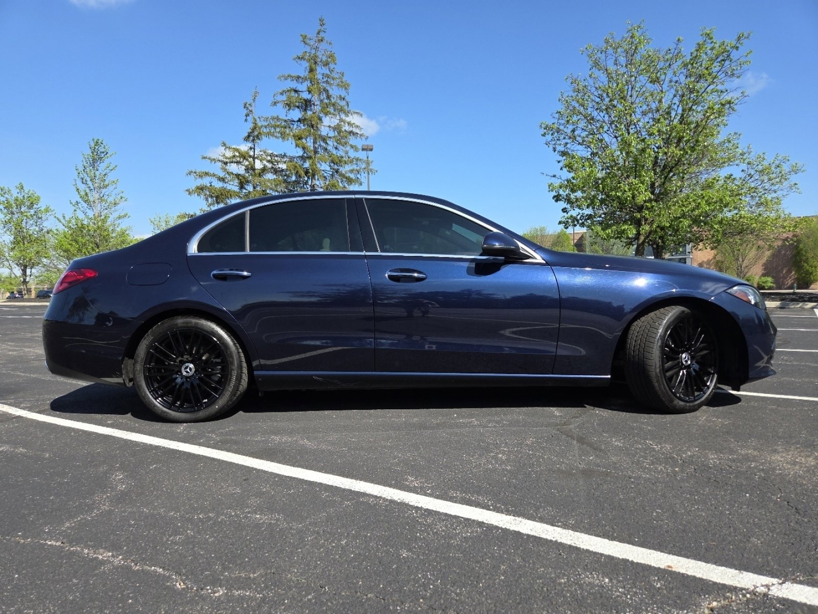 Used 2023 Mercedes-Benz C 300 4MATIC Sedan image 21