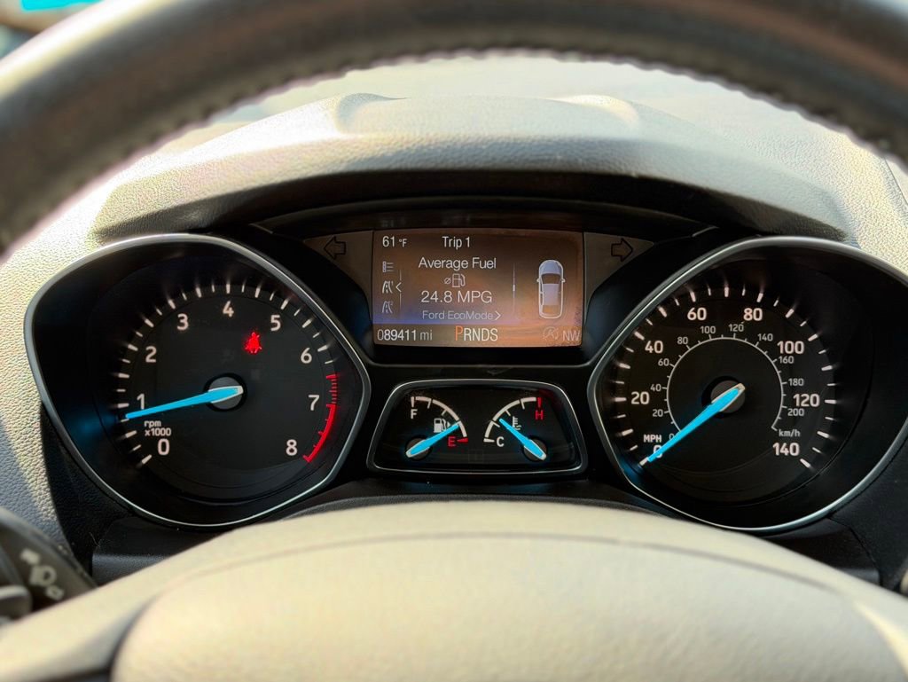 Used 2018 Ford Escape SEL w/ SEL Sport Appearance Package AWD/4WD image 15